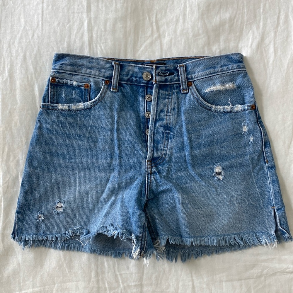 Abercrombie & Fitch High Rise 4” Shorts